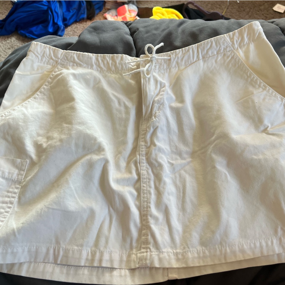 Basic Wear white skirt